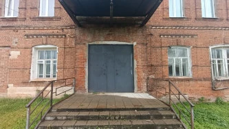 Помещение 1-го этажа, общей площадью 67,5 кв.м: Ярославская область, р-н Борисоглебский, с. Высоково (Высоковская с/а), ул. Центральная, д. 18